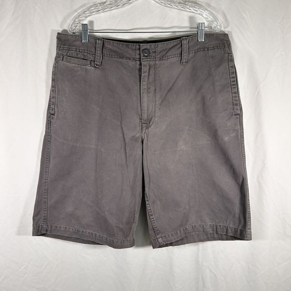 GAP Other - Gap Shorts Men's 36 Grey Favorite Khaki Flat Front 100% Cotton Pockets